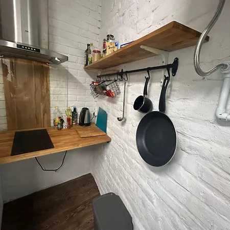 Private With Shared Bathroom * Белград